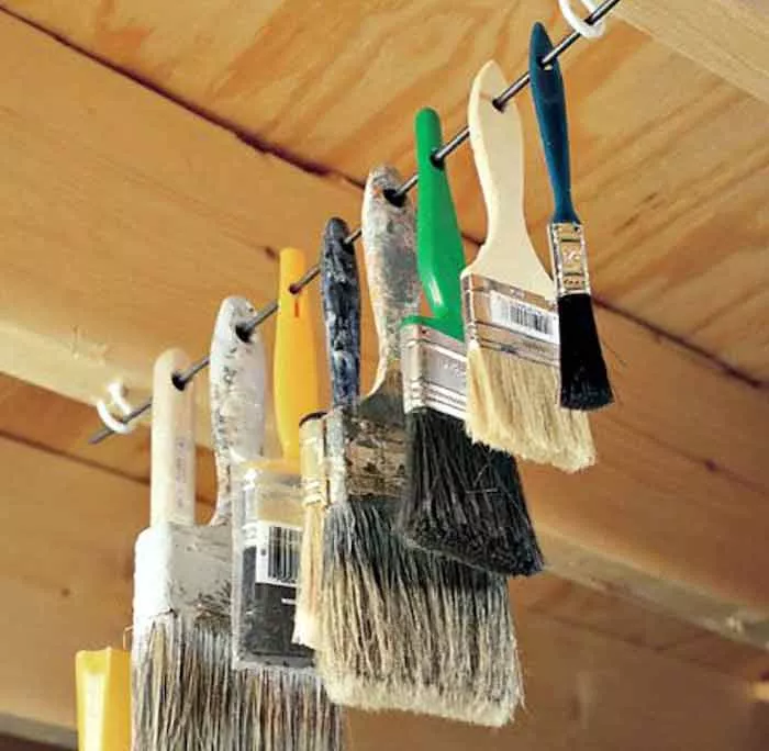 rangement pinceaux garage