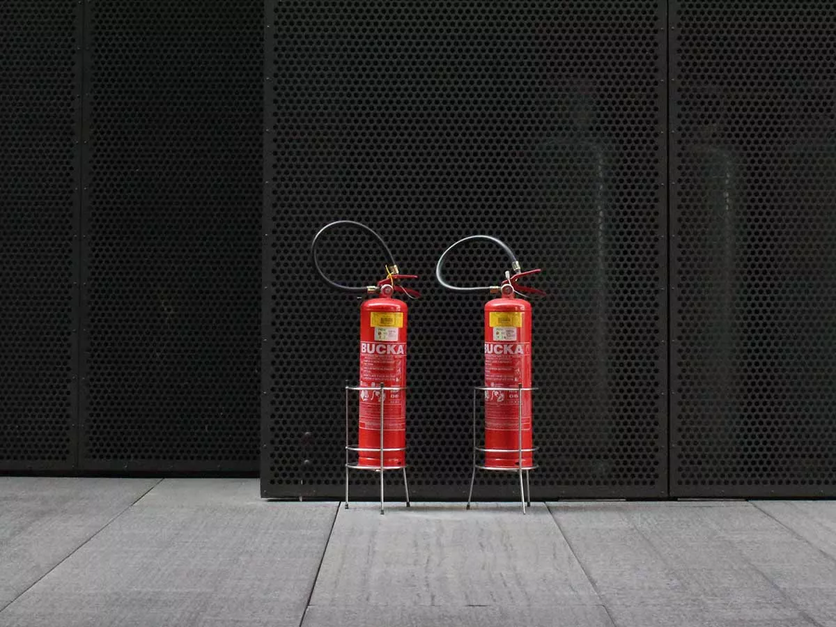 stockage et perception d'un extincteur