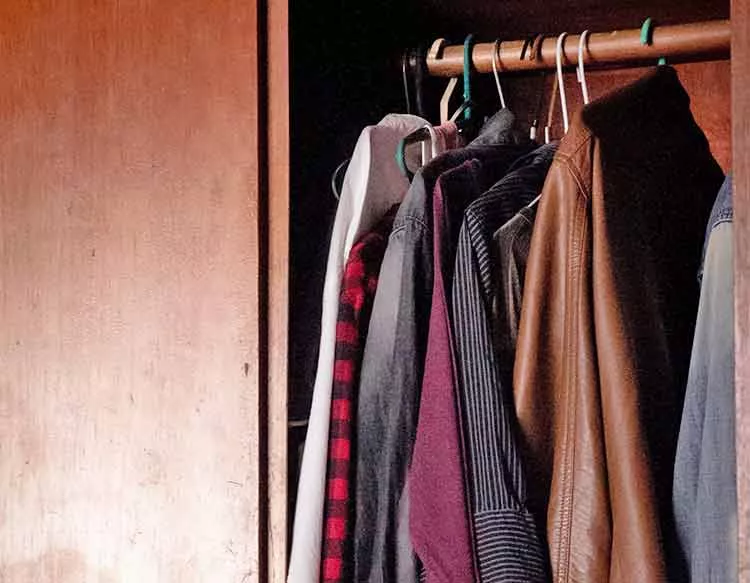 ranger vêtements petite pièce